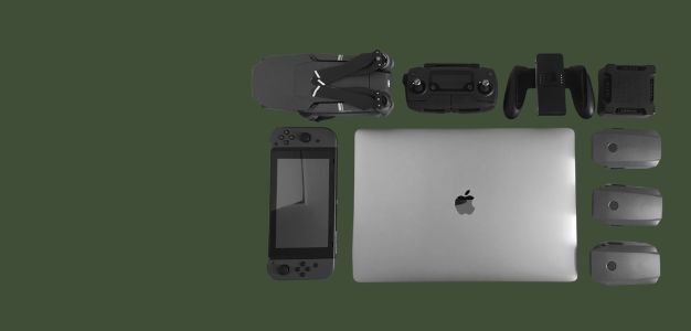 /assets/images/banner/home3/Laptops.jpg